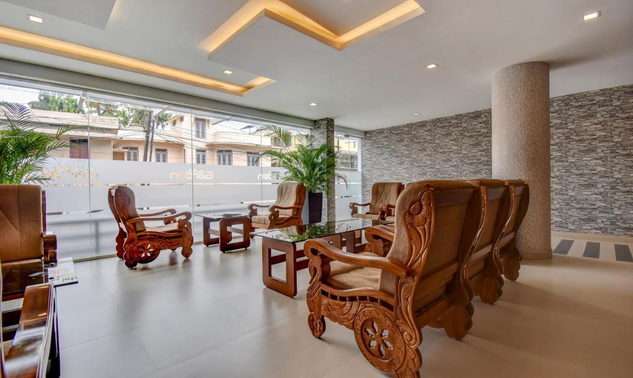 Hotel Garden Inn Коччи Экстерьер фото